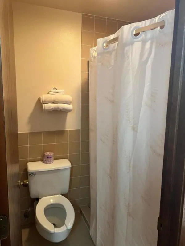 Barnesville Motel 8